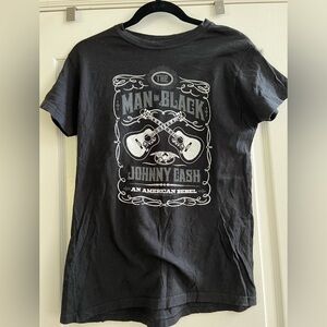 Women’s Johnny Cash Black T-shirt.  Size XL.